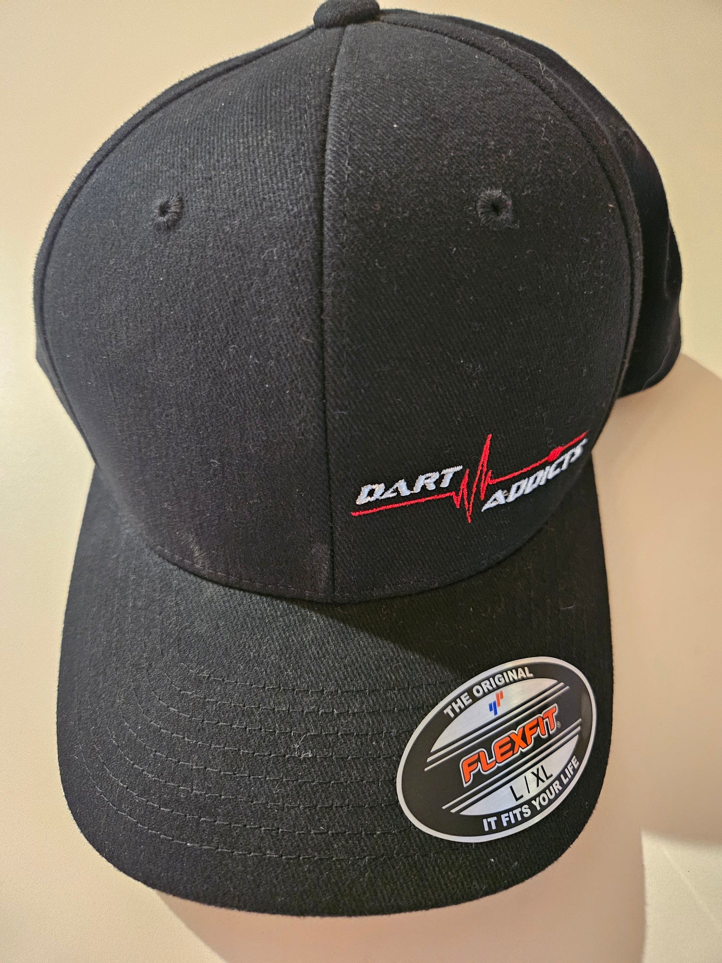 DART ADDICTS FLEX FIT HAT